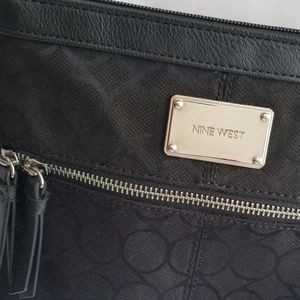 Nine West Bags - Nine West Black Crossbody Purse Nine West Bags - Nine West Black Crossbody Purse